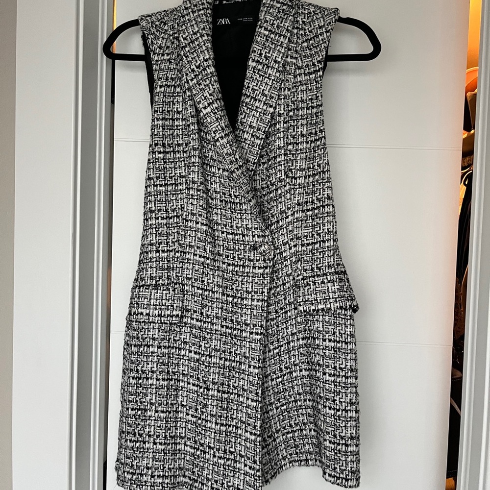 Zara white and black skort/dress